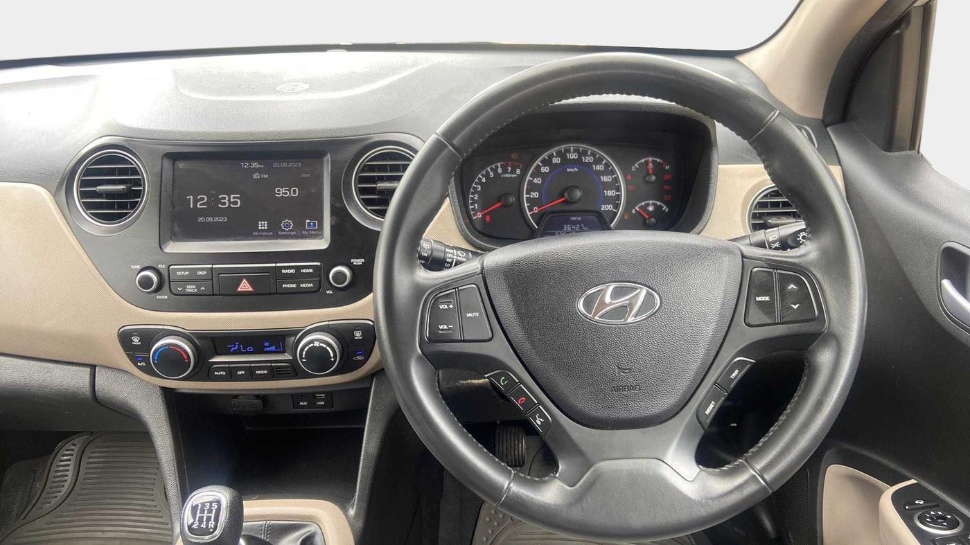 2017 Hyundai Grand i10 ASTA 1.2 KAPPA VTVT, Petrol, Manual, 33,547 km, Steering Wheel Close Up