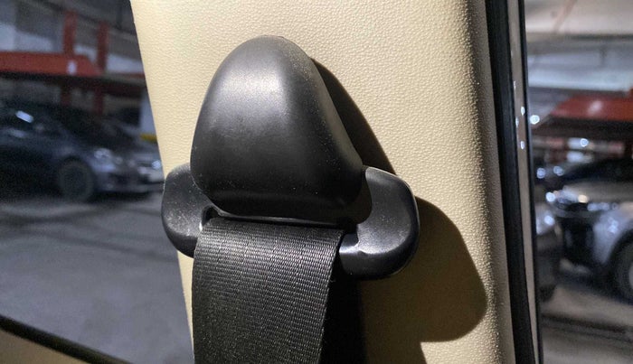 2010 Hyundai i10 MAGNA 1.2, Petrol, Manual, 80,779 km, Front left seat (passenger seat) - Retractor not working