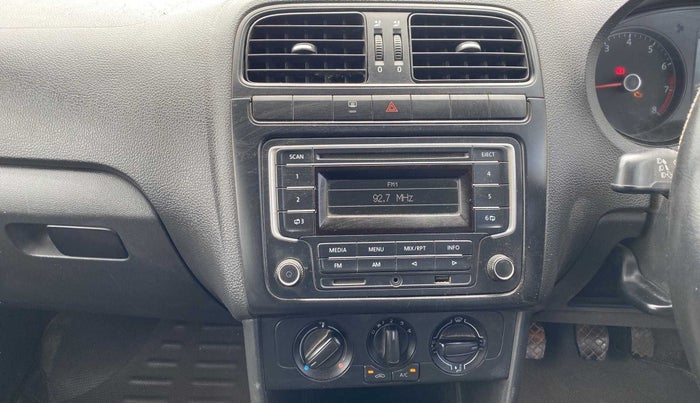 2015 Volkswagen Polo COMFORTLINE 1.2L, Petrol, Manual, 1,00,071 km, Air Conditioner