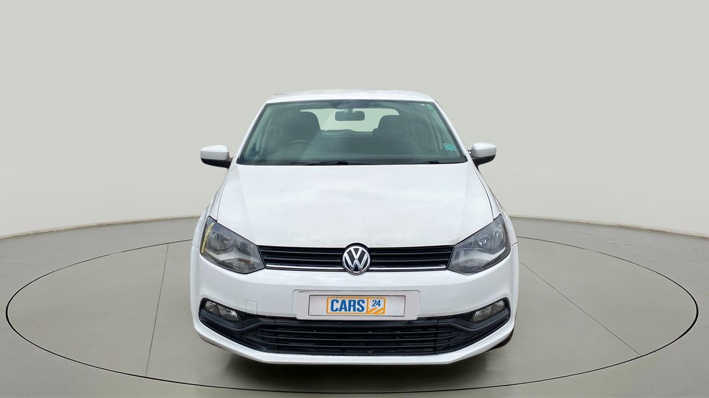 2015 Volkswagen Polo COMFORTLINE 1.2L, Petrol, Manual, 1,00,071 km, Front
