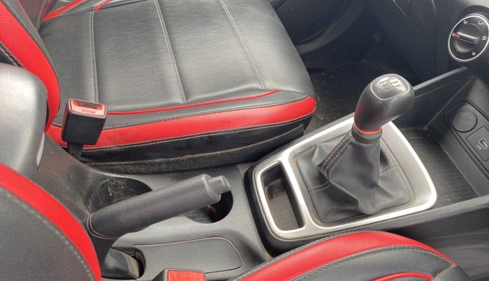 2021 Hyundai VENUE S 1.2, Petrol, Manual, 24,897 km, Gear Lever