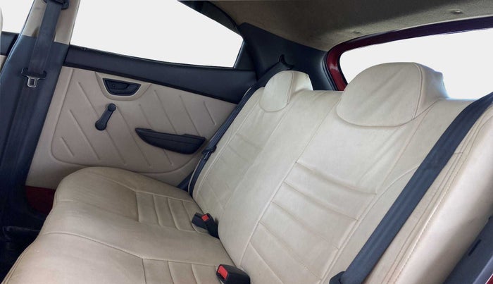 2018 Hyundai Eon MAGNA +, Petrol, Manual, 82,325 km, Right Side Rear Door Cabin