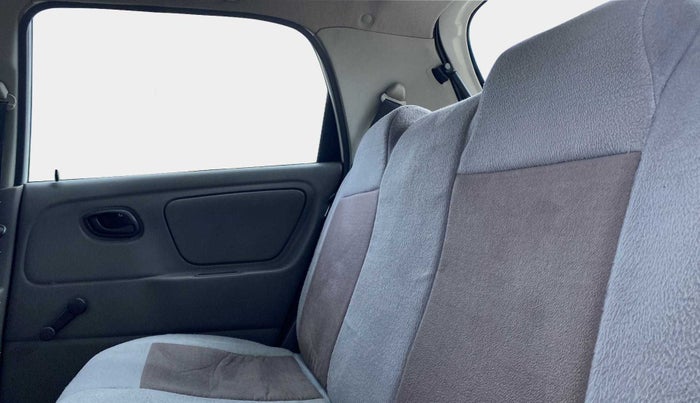 2011 Maruti Alto K10 LXI, Petrol, Manual, 30,681 km, Right Side Rear Door Cabin