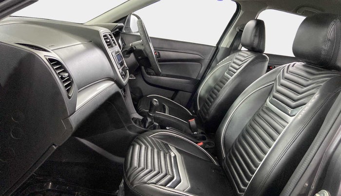 2020 Maruti Vitara Brezza LXI, Petrol, Manual, 10,548 km, Right Side Front Door Cabin