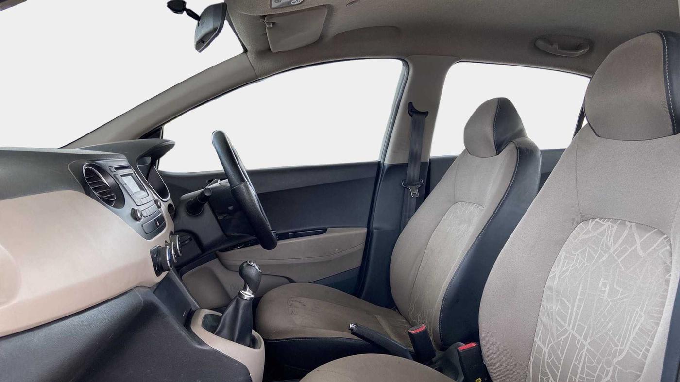 2014 Hyundai Xcent S 1.2, Petrol, Manual, 73,916 km, Right Side Front Door Cabin