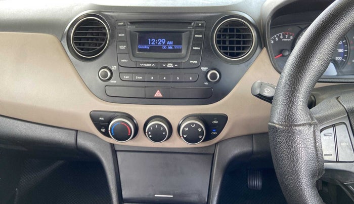 2014 Hyundai Xcent S 1.2, Petrol, Manual, 73,916 km, Infotainment System