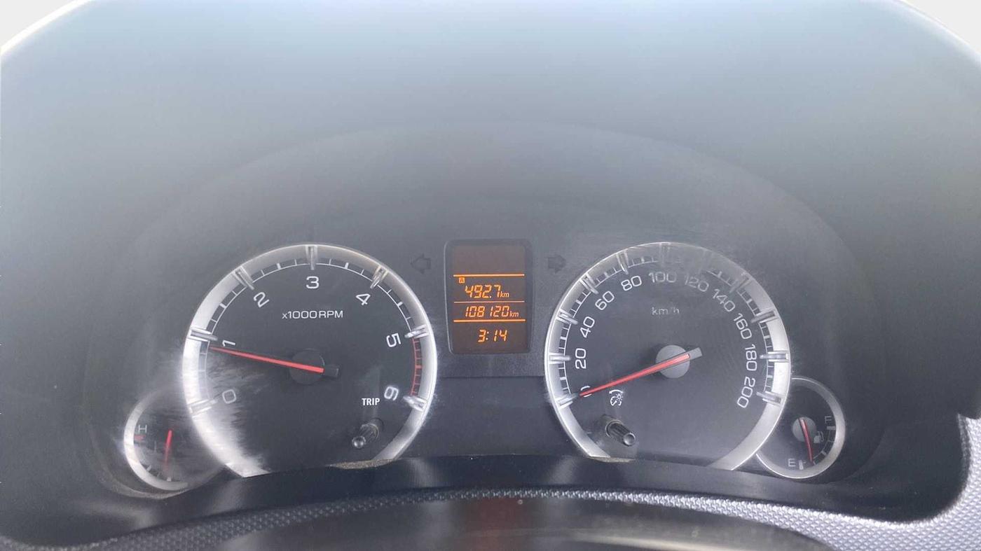 2014 Maruti Swift Dzire VDI, Diesel, Manual, 1,08,111 km, Odometer Image