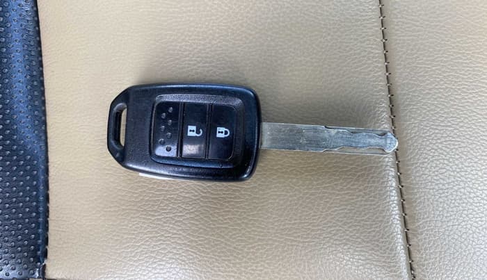 2014 Honda City 1.5L I-VTEC SV, Petrol, Manual, 1,01,973 km, Key Close Up