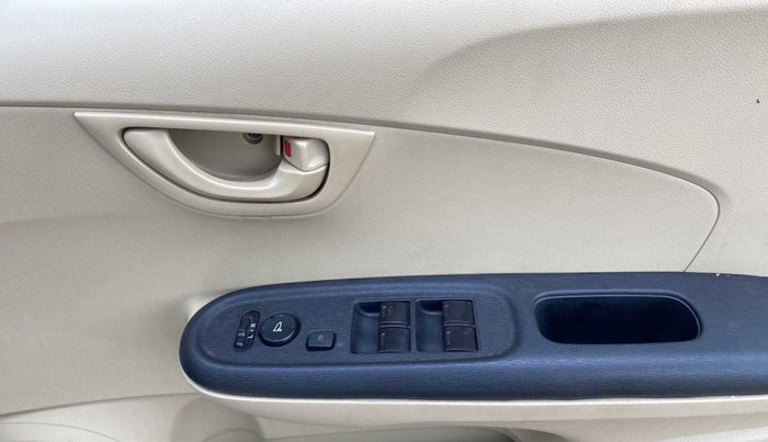 2015 Honda Amaze 1.2L I-VTEC S AT, Petrol, Automatic, 27,097 km, Driver Side Door Panels Control