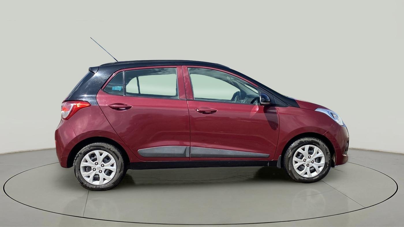 2015 Hyundai Grand i10 SPORTZ 1.2 KAPPA VTVT, Petrol, Manual, 53,972 km, Right Side View