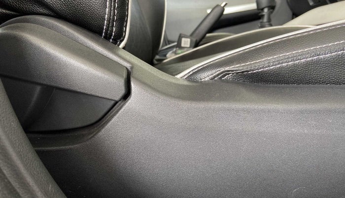 2021 Nissan MAGNITE XL, Petrol, Manual, 11,995 km, Driver Side Adjustment Panel