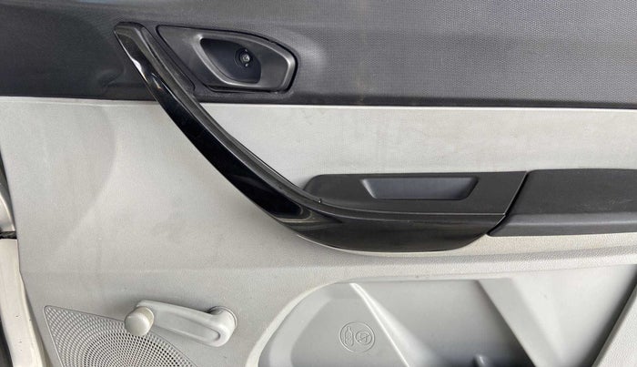 2020 Tata Tiago XE PETROL, Petrol, Manual, 52,851 km, Driver Side Door Panels Control