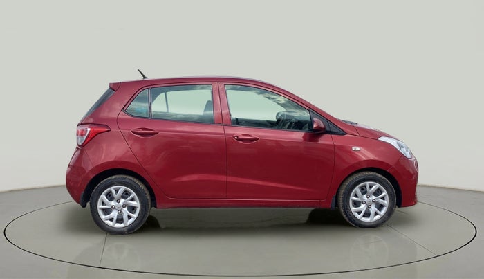 2017 Hyundai Grand i10 MAGNA AT 1.2 KAPPA VTVT, Petrol, Automatic, 14,884 km, Right Side View