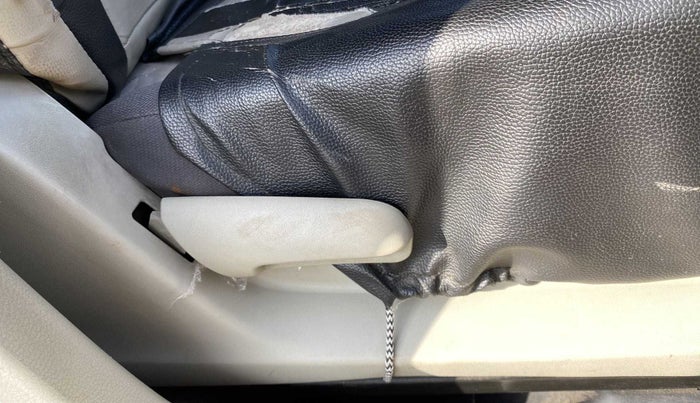 2014 Maruti Celerio VXI CNG, CNG, Manual, 90,442 km, Driver Side Adjustment Panel