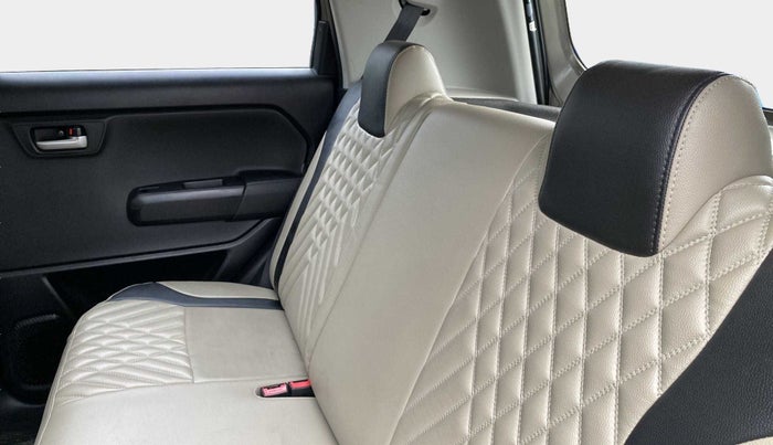 2019 Maruti New Wagon-R ZXI 1.2, Petrol, Manual, 21,477 km, Right Side Rear Door Cabin