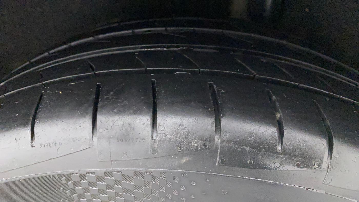 2016 Ford Ecosport TITANIUM 1.5L DIESEL, Diesel, Manual, 1,06,299 km, Left Rear Tyre Tread