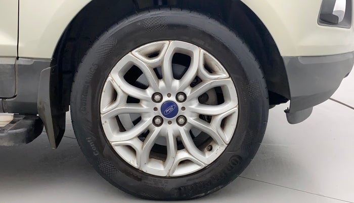 2016 Ford Ecosport TITANIUM 1.5L DIESEL, Diesel, Manual, 1,06,299 km, Right Front Wheel