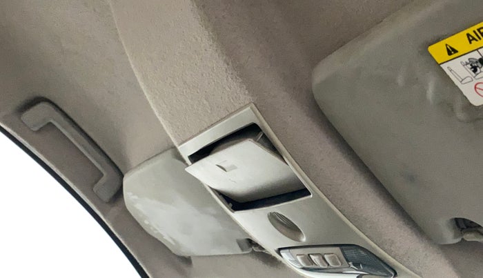 2016 Ford Ecosport TITANIUM 1.5L DIESEL, Diesel, Manual, 1,06,299 km, Ceiling - Sun Glass Holder not working