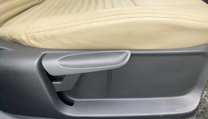 2019 Skoda Rapid AMBITION 1.5 TDI, Diesel, Manual, 59,465 km, Driver Side Adjustment Panel