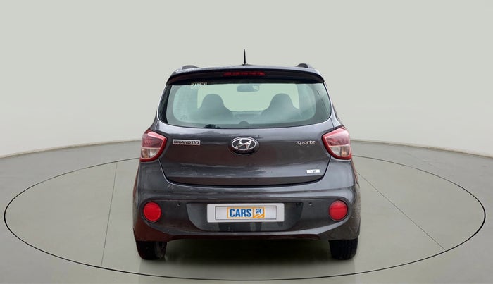 2020 Hyundai Grand i10 SPORTZ 1.2 KAPPA VTVT, Petrol, Manual, 22,600 km, Back/Rear