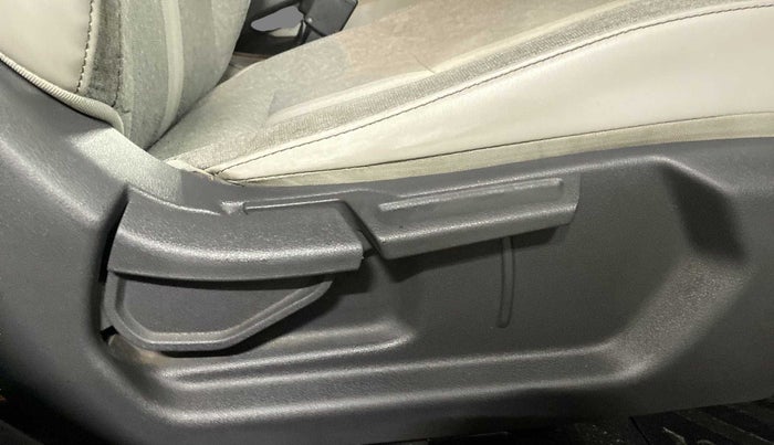 2019 Hyundai GRAND I10 NIOS SPORTZ AMT 1.2 KAPPA VTVT, Petrol, Automatic, 46,806 km, Driver Side Adjustment Panel