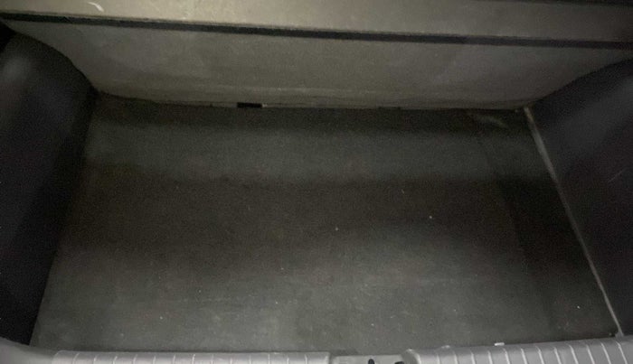 2019 Hyundai GRAND I10 NIOS SPORTZ AMT 1.2 KAPPA VTVT, Petrol, Automatic, 46,806 km, Boot Inside