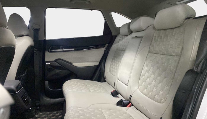 2019 KIA SELTOS HTX PLUS AT1.5 DIESEL, Diesel, Automatic, 14,712 km, Right Side Rear Door Cabin