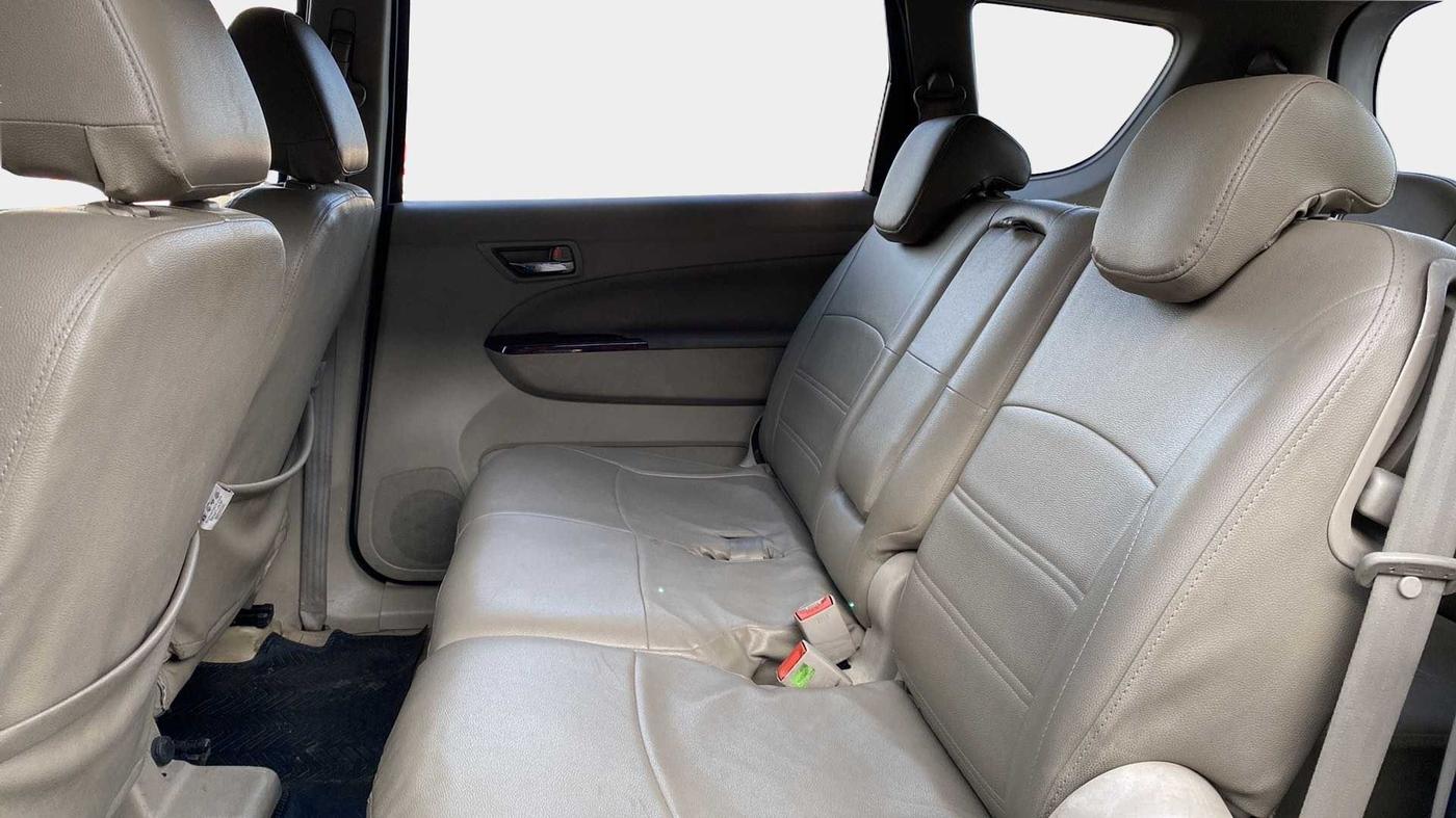2015 Maruti Ertiga VXI CNG, CNG, Manual, 86,862 km, Right Side Rear Door Cabin