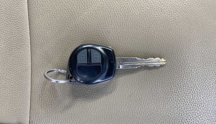 2015 Maruti Ertiga VXI CNG, CNG, Manual, 86,862 km, Key Close Up