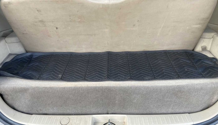 2015 Maruti Ertiga VXI CNG, CNG, Manual, 86,862 km, Boot Inside