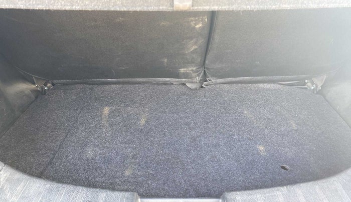 2015 Maruti Wagon R 1.0 VXI, Petrol, Manual, 59,259 km, Boot Inside