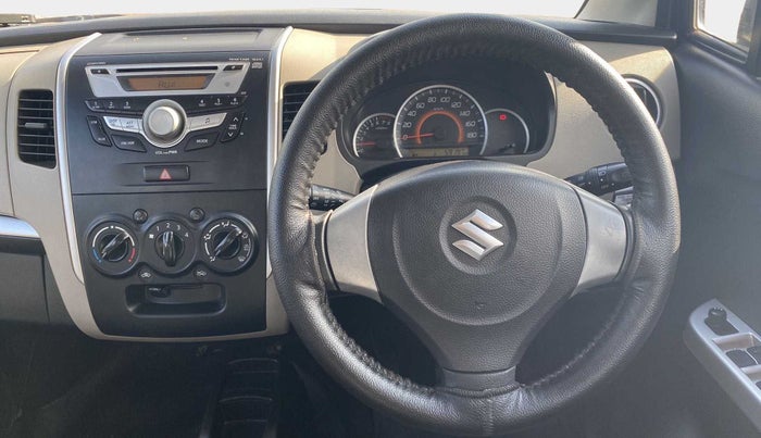 2015 Maruti Wagon R 1.0 VXI, Petrol, Manual, 59,259 km, Steering Wheel Close Up