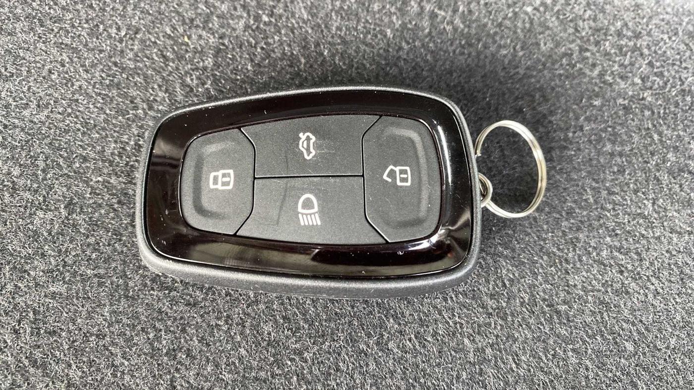 2021 Tata TIAGO NRG XZ MT, Petrol, Manual, 57,594 km, Key Close Up
