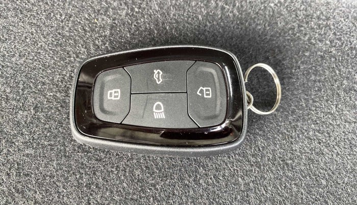 2021 Tata TIAGO NRG XZ MT, Petrol, Manual, 57,594 km, Key Close Up