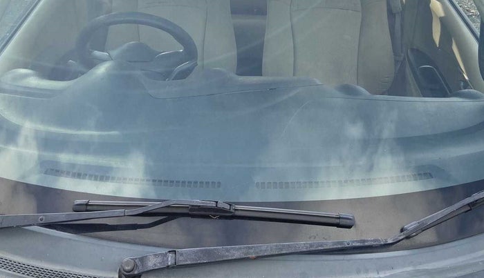 2015 Honda Brio S MT, Petrol, Manual, 85,209 km, Front windshield - Wiper nozzle not functional