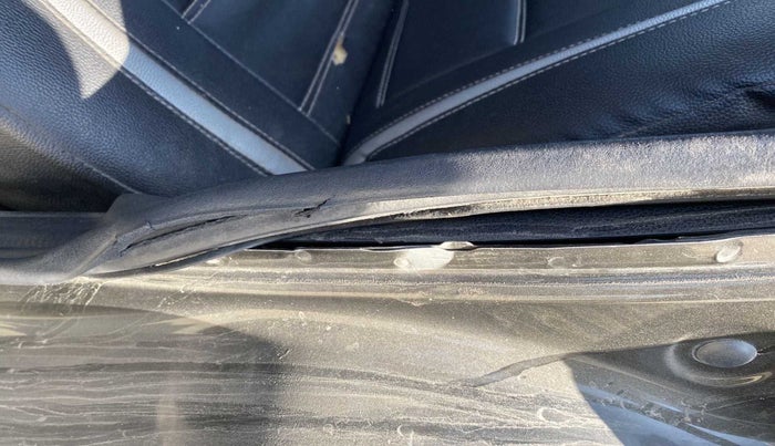 2016 Renault Kwid RXT 0.8, Petrol, Manual, 82,678 km, Rear left door - Beading has minor damage