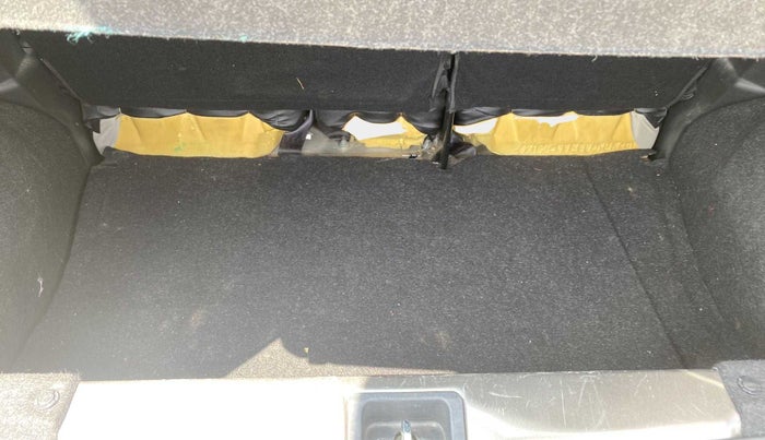 2019 Maruti New Wagon-R VXI 1.2, Petrol, Manual, 18,860 km, Boot Inside