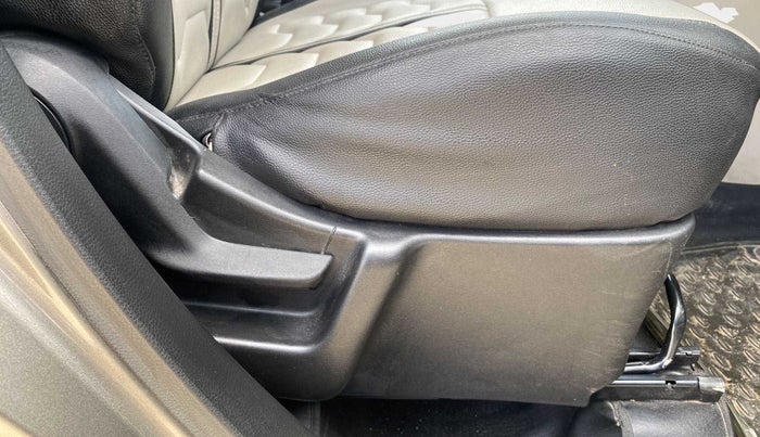 2019 Maruti New Wagon-R VXI 1.2, Petrol, Manual, 18,860 km, Driver Side Adjustment Panel