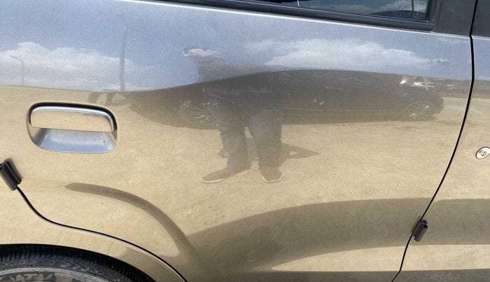 2019 Maruti New Wagon-R VXI 1.2, Petrol, Manual, 18,860 km, Right rear door - Slightly dented