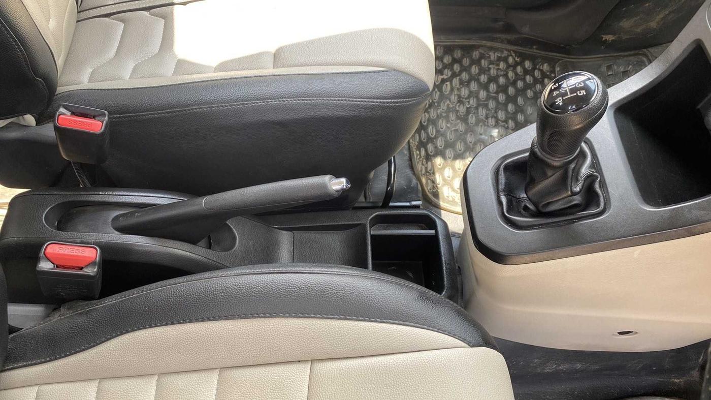 2019 Maruti New Wagon-R VXI 1.2, Petrol, Manual, 18,860 km, Gear Lever