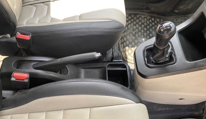 2019 Maruti New Wagon-R VXI 1.2, Petrol, Manual, 18,860 km, Gear Lever