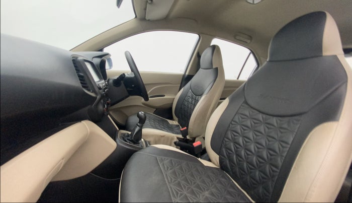 2018 Hyundai NEW SANTRO SPORTZ MT, Petrol, Manual, 34,423 km, Right Side Front Door Cabin