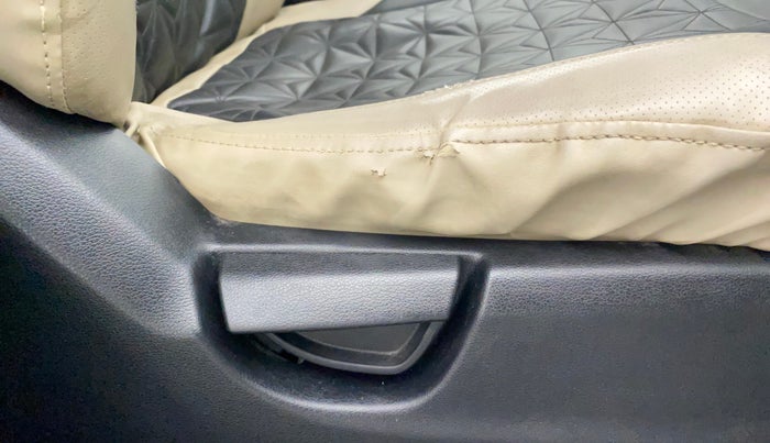 2018 Hyundai NEW SANTRO SPORTZ MT, Petrol, Manual, 34,423 km, Driver Side Adjustment Panel