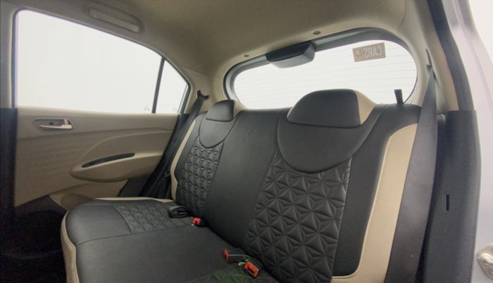 2018 Hyundai NEW SANTRO SPORTZ MT, Petrol, Manual, 34,423 km, Right Side Rear Door Cabin