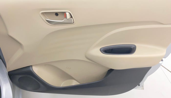 2018 Hyundai NEW SANTRO SPORTZ MT, Petrol, Manual, 34,423 km, Driver Side Door Panels Control