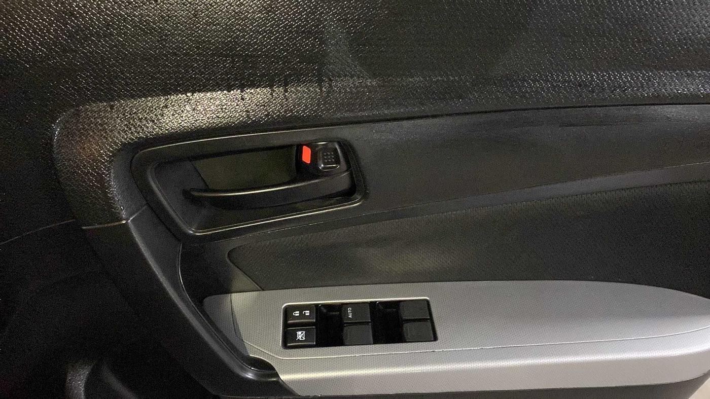 2020 Maruti Vitara Brezza VXI, Petrol, Manual, 41,594 km, Driver Side Door Panels Control