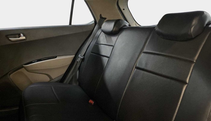 2014 Hyundai Grand i10 ASTA AT 1.2 KAPPA VTVT, Petrol, Automatic, 70,046 km, Right Side Rear Door Cabin