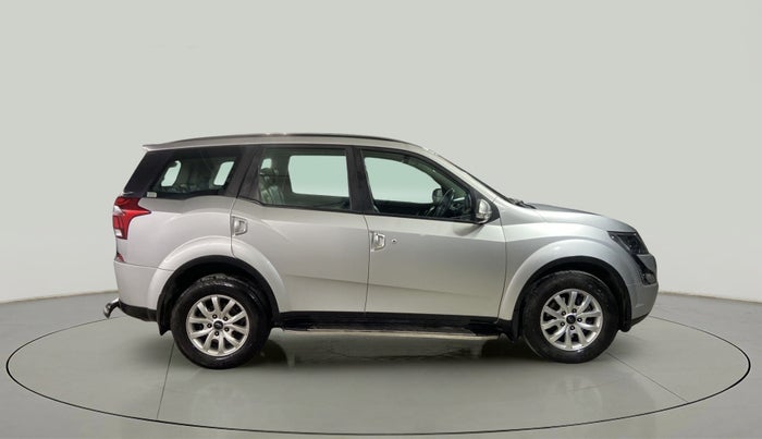 2019 Mahindra XUV500 W9 AT, Diesel, Automatic, 40,879 km, Right Side View