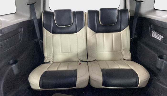 2019 Mahindra XUV500 W9 AT, Diesel, Automatic, 40,879 km, Third Seat Row ( optional )