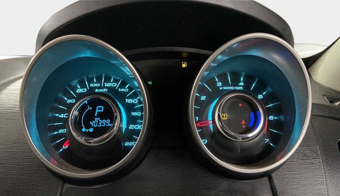 2019 Mahindra XUV500 W9 AT, Diesel, Automatic, 40,879 km, Odometer Image